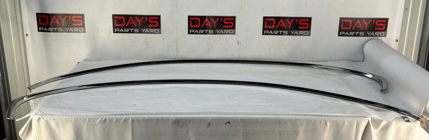 Roof top trim - Day's Parts Yard
