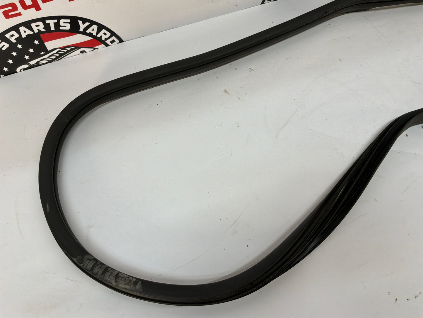 2006 Cadillac CTS-V LH Driver Rear Door Weather Strip Rubber Seal OEM