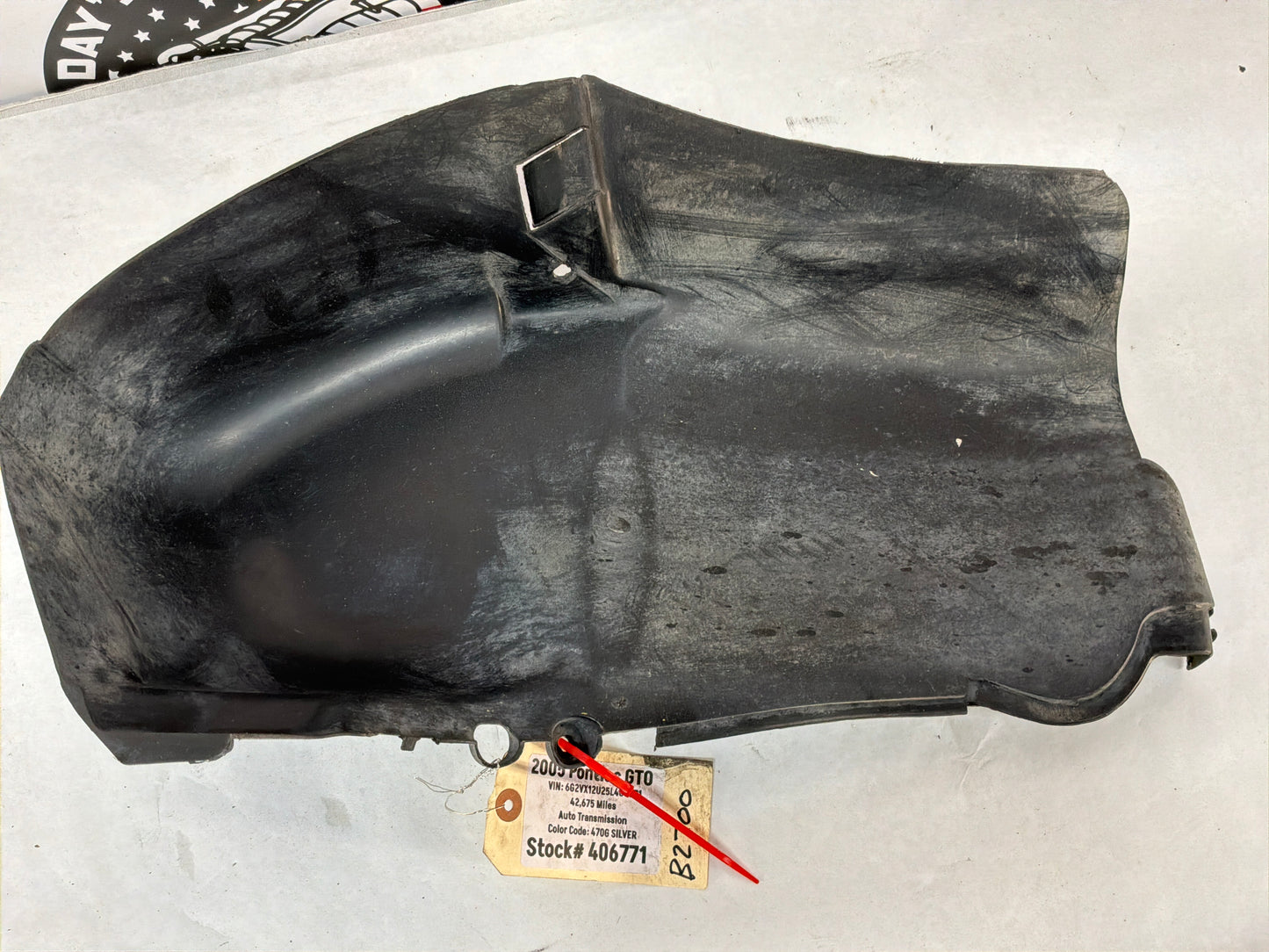 2005 Pontiac GTO RH Passenger Rear Quarter Fender Wheel House Well Liner OEM