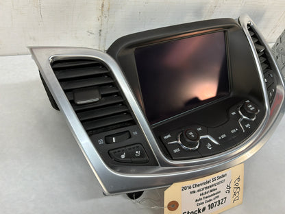 Radio - Day's Parts Yard