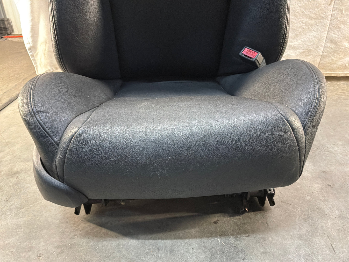 2005 Pontiac GTO Black Leather Front and Rear Seats Set OEM