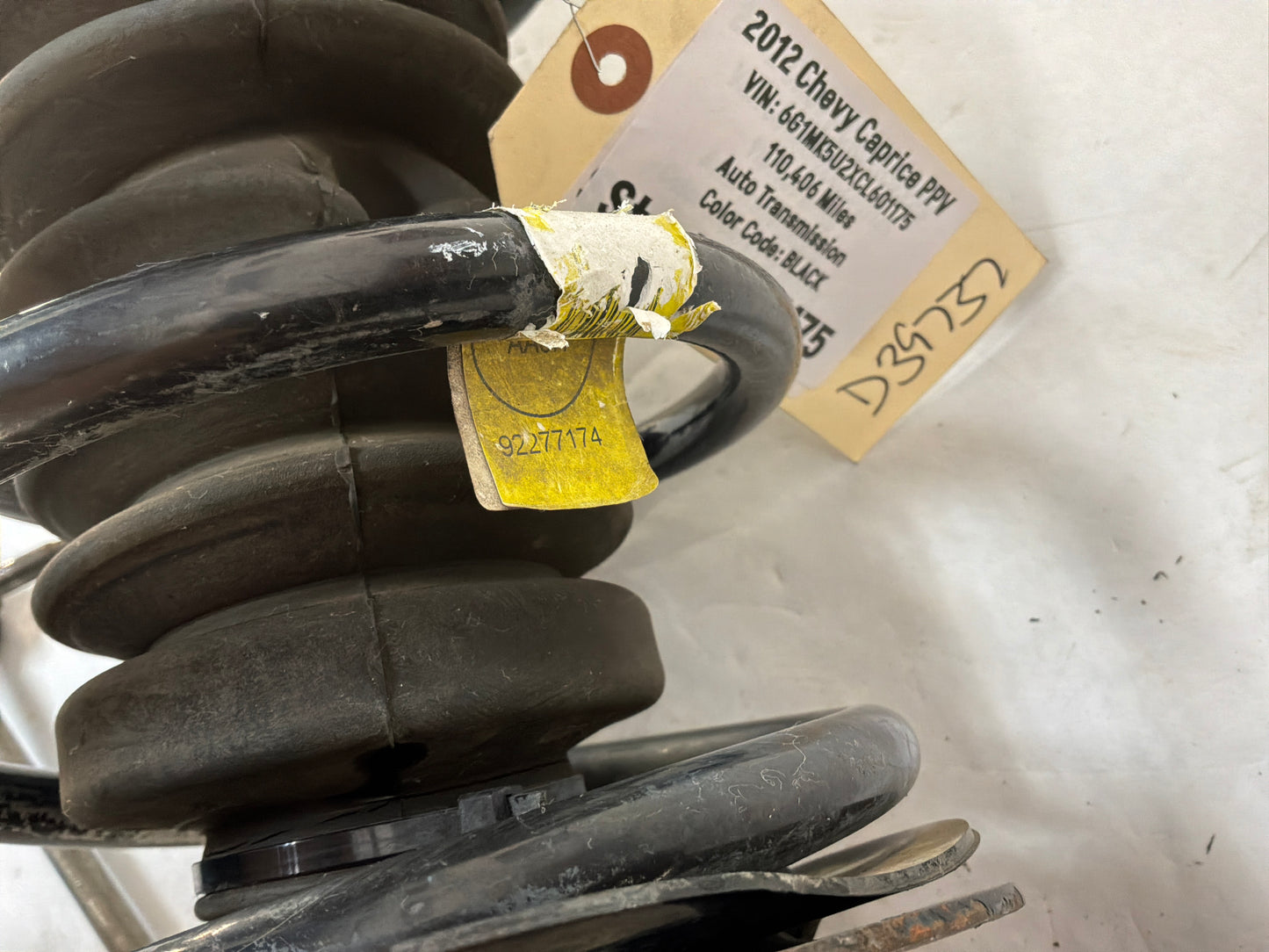 Rh front strut - Day's Parts Yard