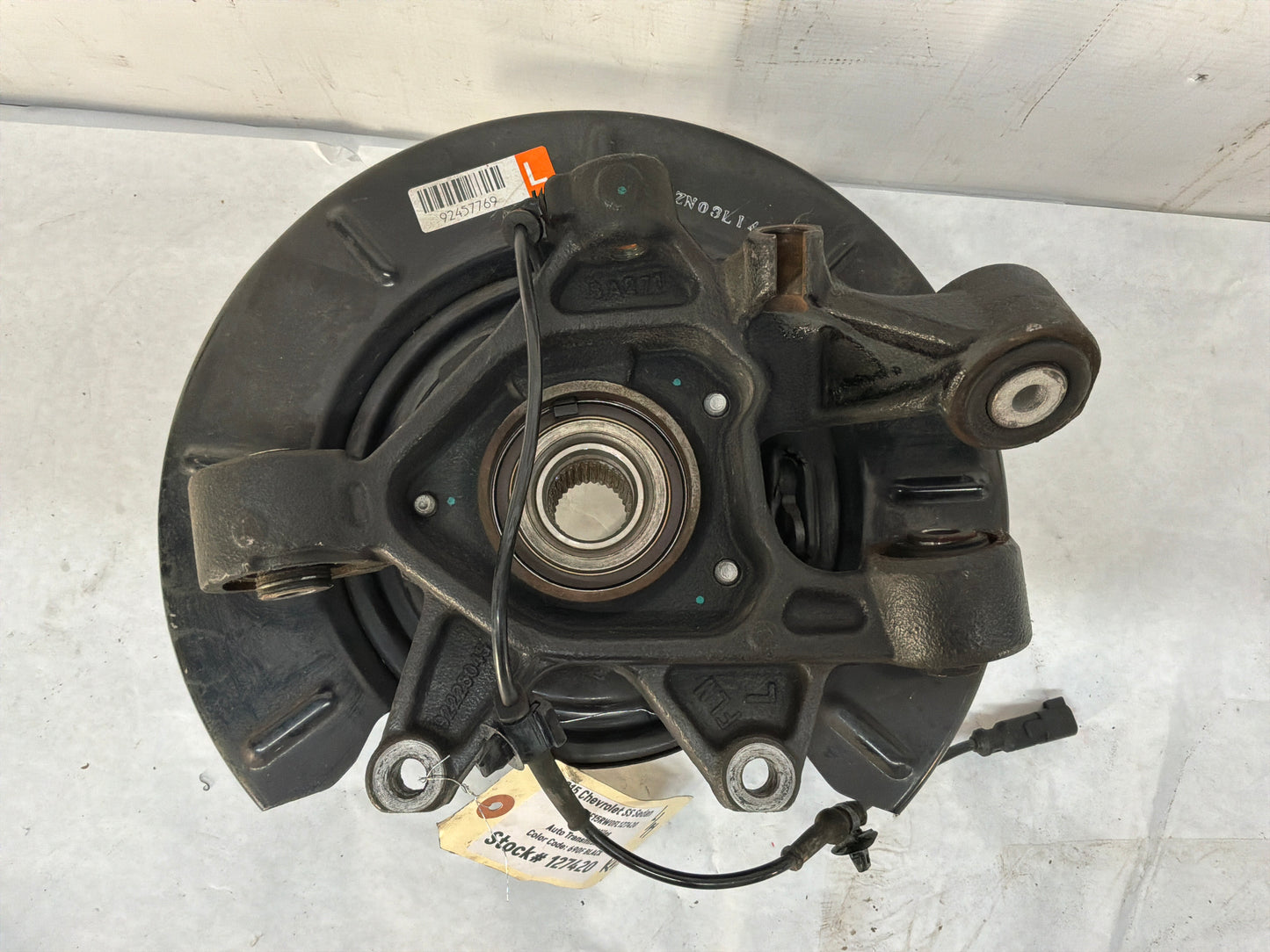 2015 Chevy SS Sedan LH Driver Rear Suspension Spindle Knuckle Hub Assembly OEM - Day's Parts Yard