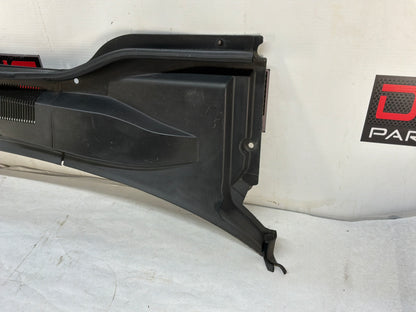 2014 Chevy Camaro ZL1 Windshield Wiper Cowl Grille Panel Assembly OEM