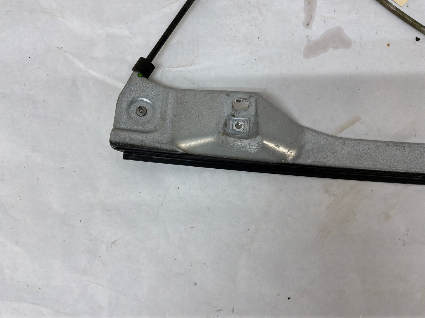 2008 Pontiac G8 GT LH Driver Front Door Window Regulator Motor OEM