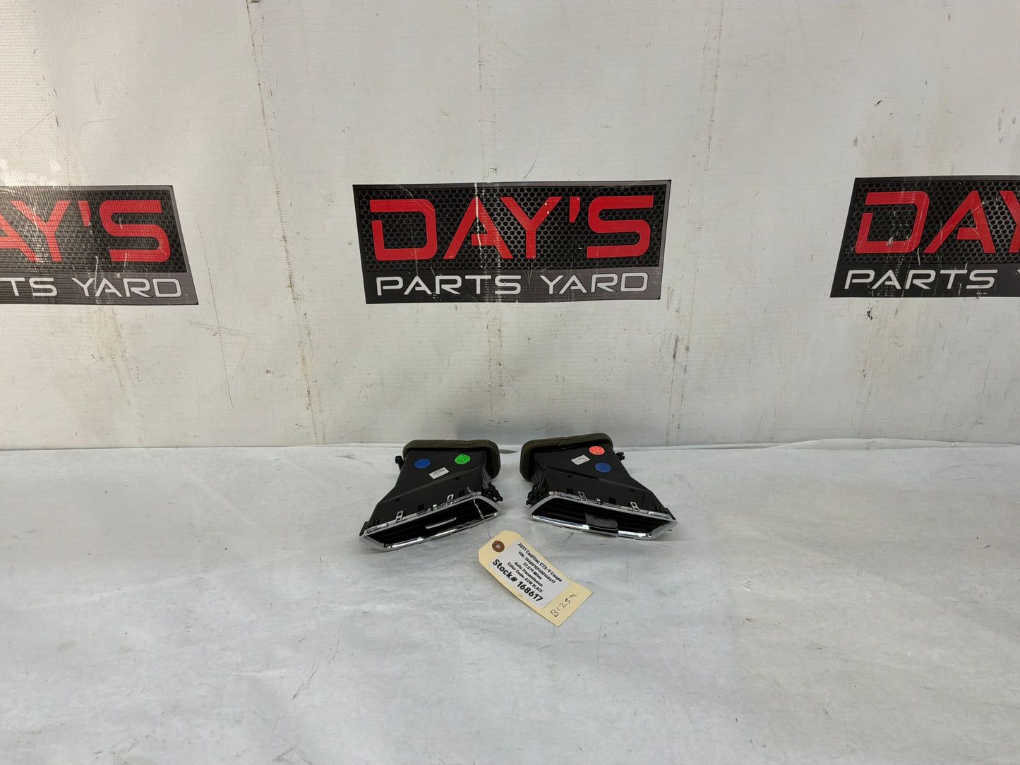 2011 Cadillac CTS-V Coupe Dash HVAC Climate Control Air Vents OEM