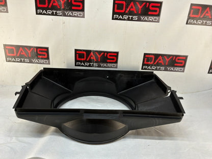 2002 Cadillac Escalade EXT 2-Piece Fan Shroud OEM