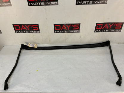 Windshield strip - Day's Parts Yard