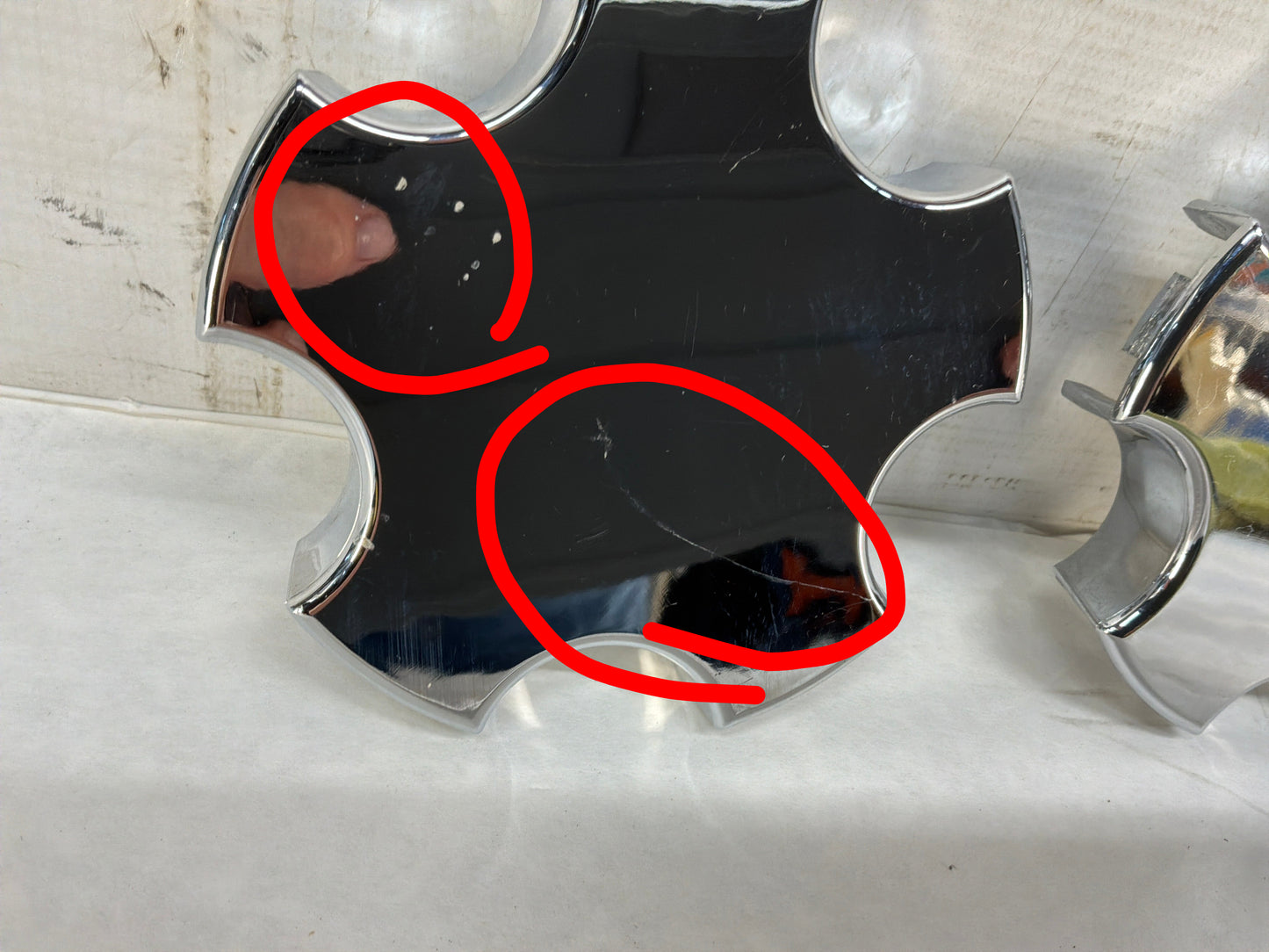 Center wheel caps - Day's Parts Yard