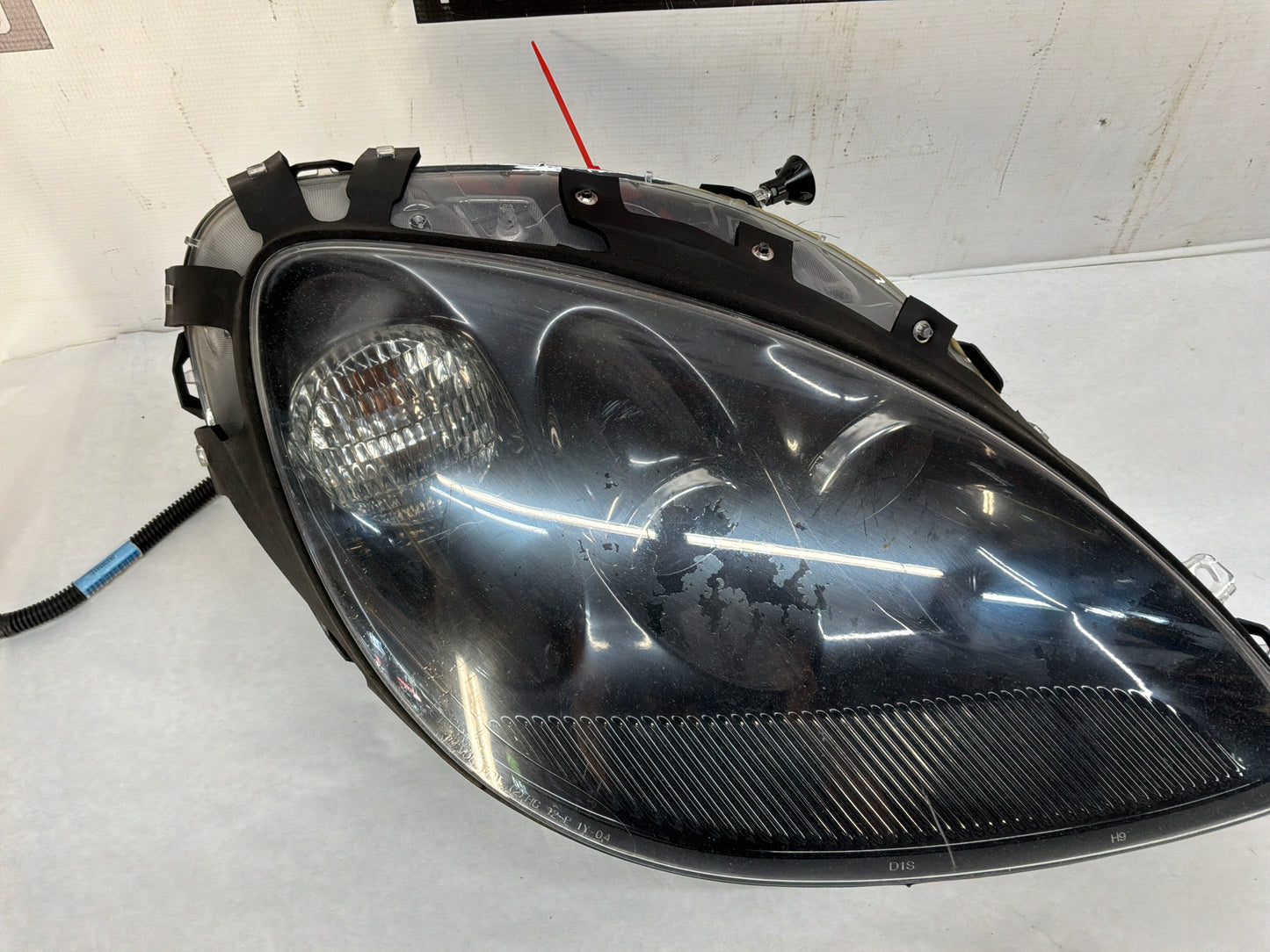 Rh headlight - Day's Parts Yard