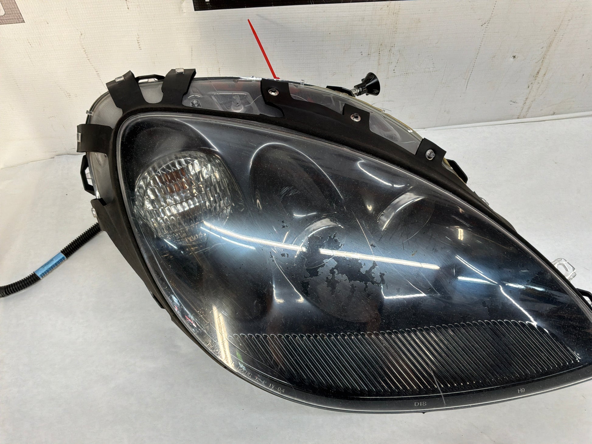 Rh headlight - Day's Parts Yard