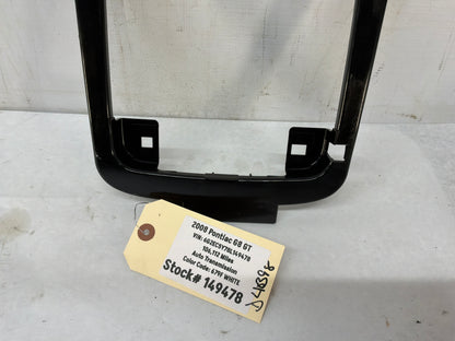 2008 Pontiac G8 GT Over Head Console Dome Light Frame Bracket Bezel OEM