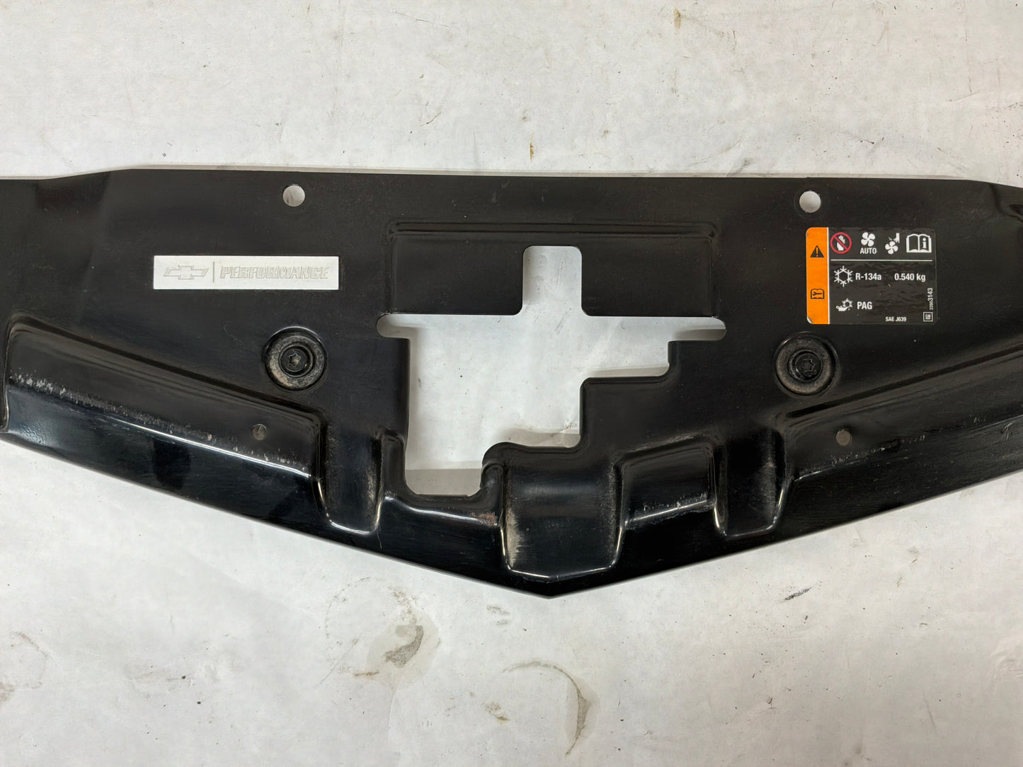 2014 Chevy Camaro ZL1 Front Bumper Fascia Upper Support Bracket Brace OEM