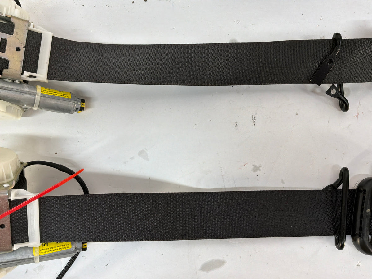2016 Chevy SS Sedan RH & LH Front Seat Belt Retractors OEM