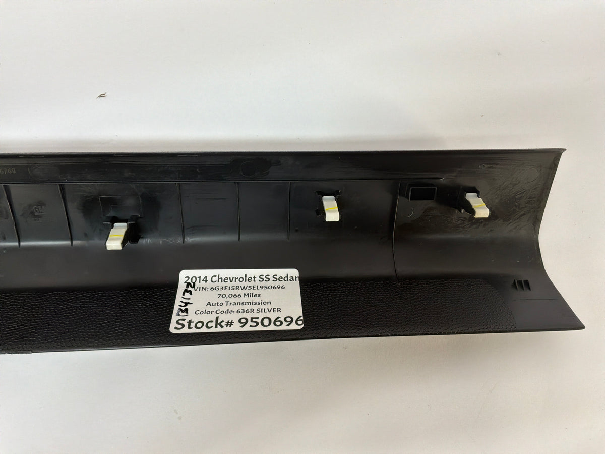 2014 Chevy SS Sedan RH Passenger Front Interior Carpet Retainer Sill Moldings Trim OEM