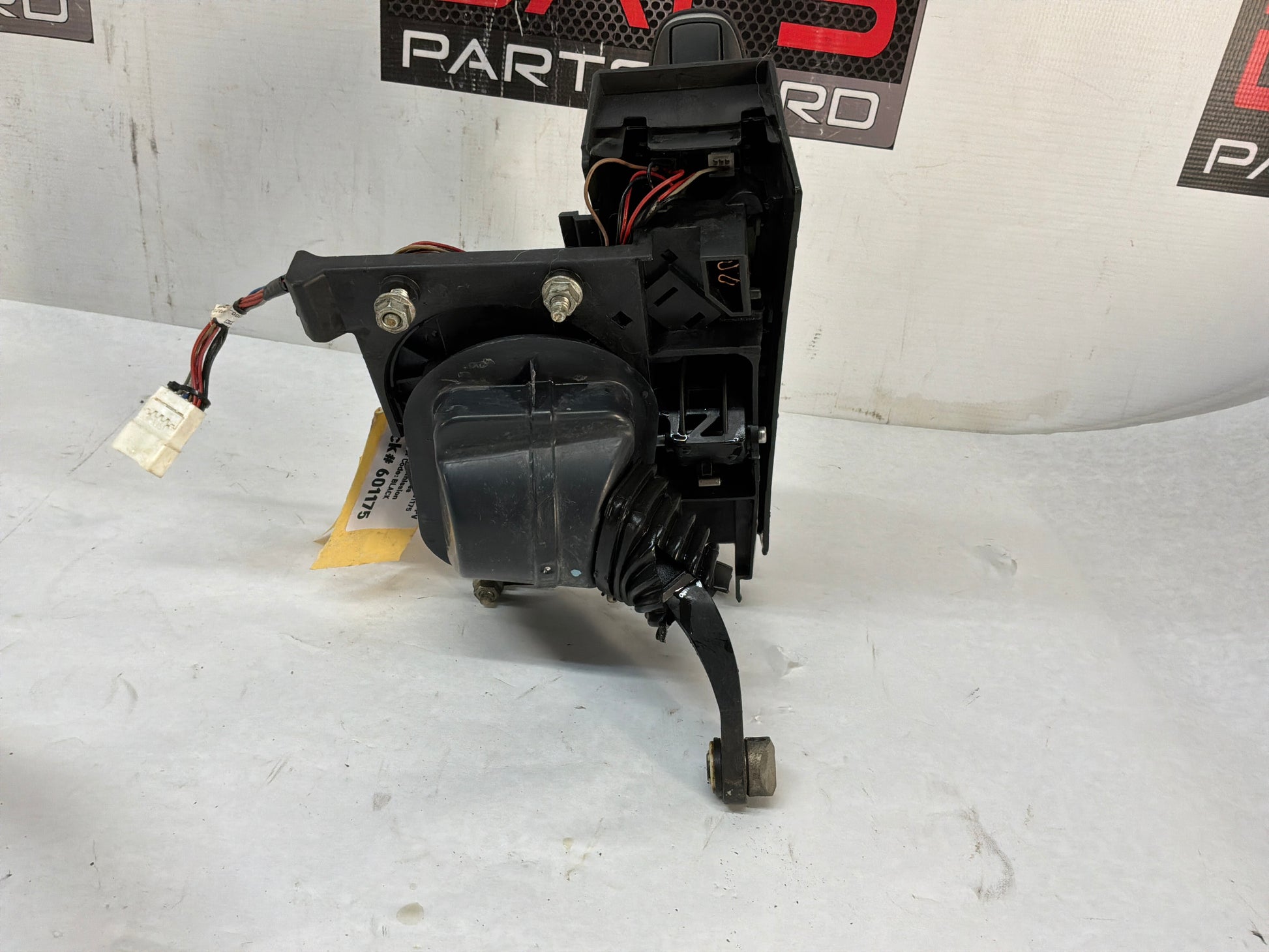 Shifter - Day's Parts Yard