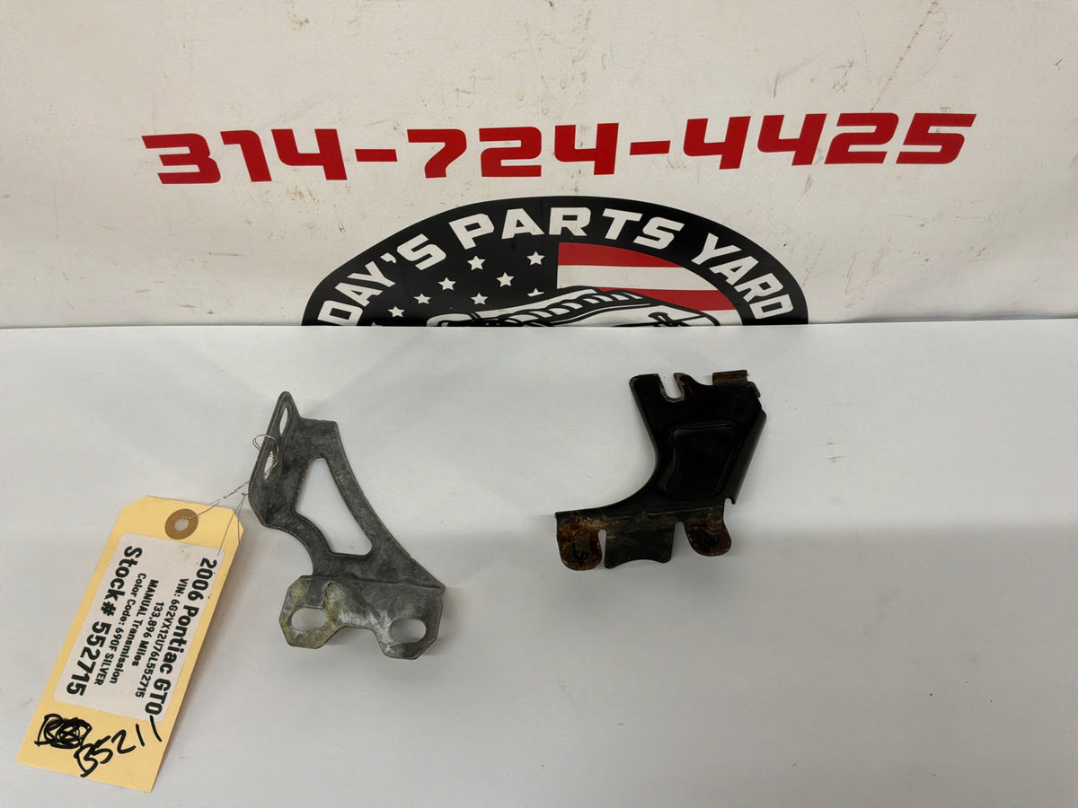 2006 Pontiac GTO Clutch Reservoir Bracket OEM