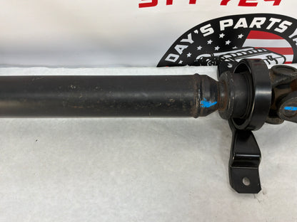 2006 Pontiac GTO Drive Propeller Shaft Driveshaft OEM