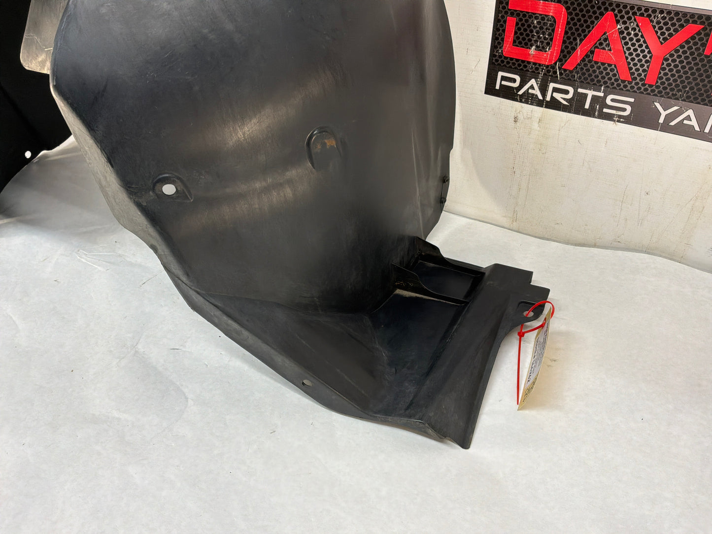 2008 Pontiac G8 GT RH Passenger Front Fender Wheel Well Liner House OEM