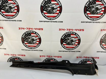 2006 Pontiac GTO RH Passenger Interior Sill Carpet Retainer Trim Cover Panel OEM