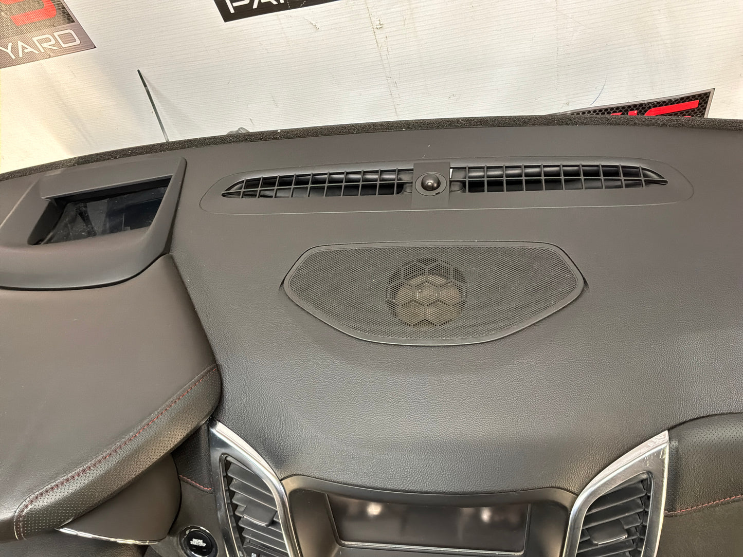 Dash and center console - Day's Parts Yard