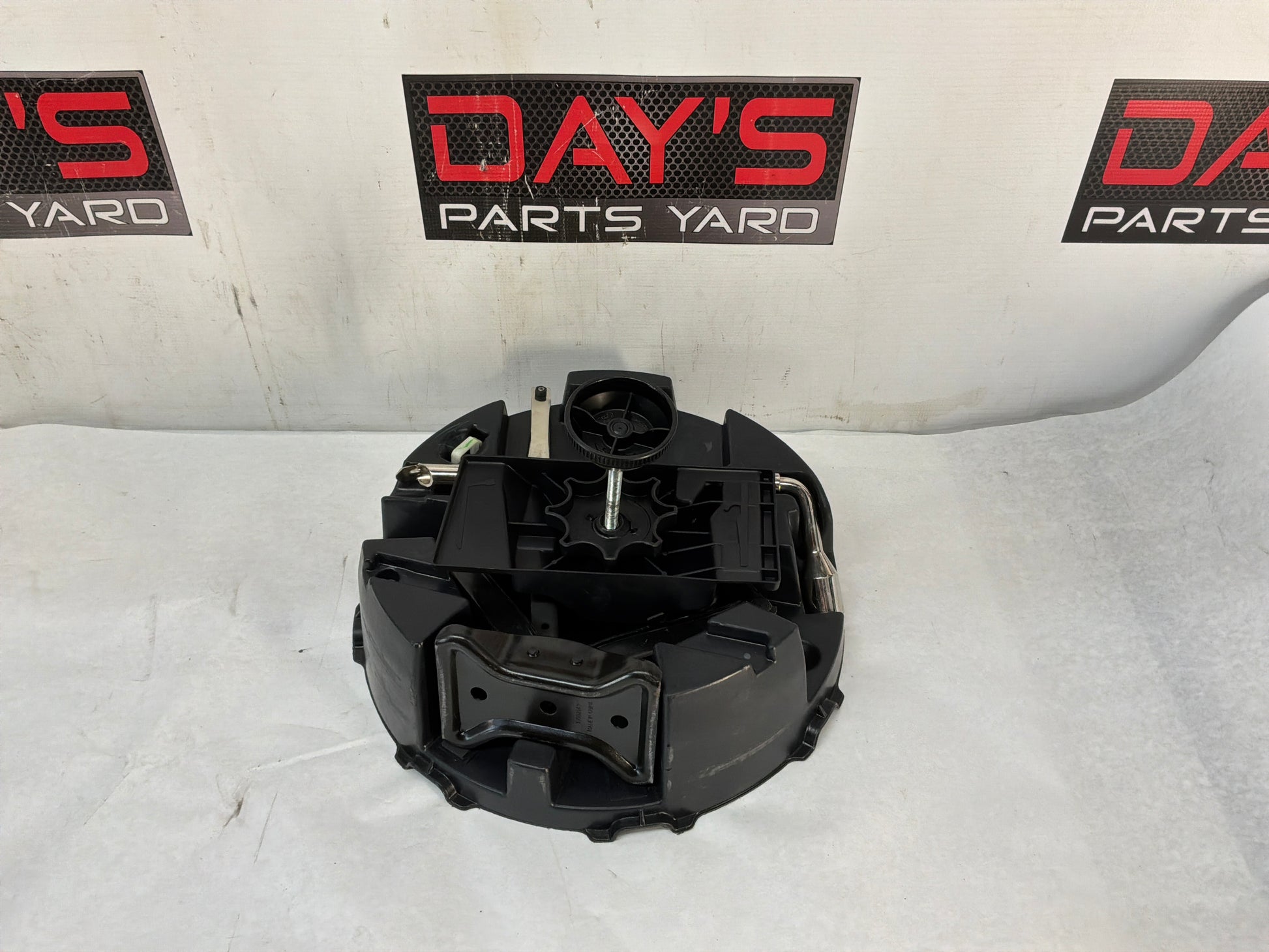 Jack kit - Day's Parts Yard