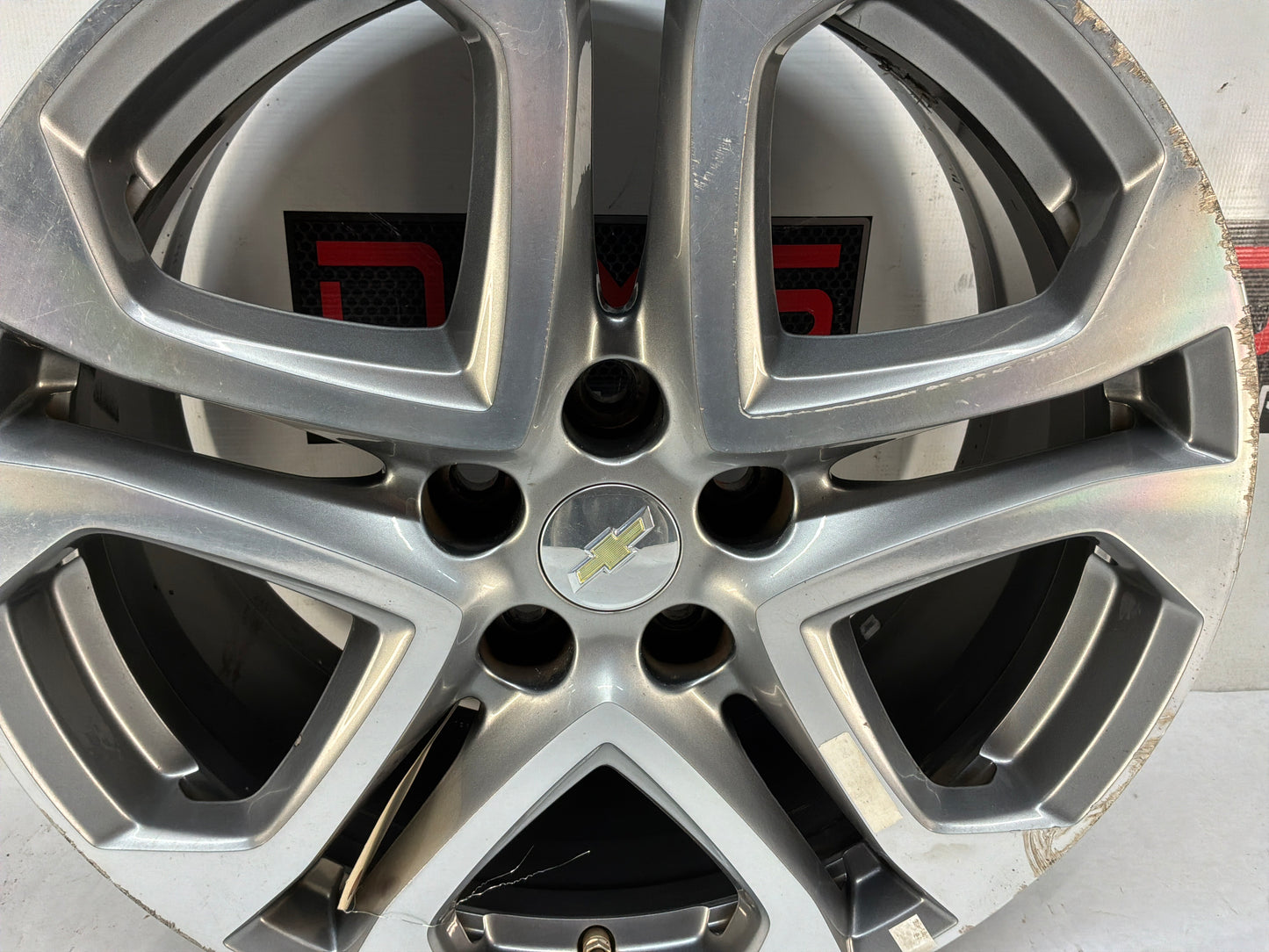 2017 Chevy SS Sedan Factory OEM Front Wheel 19x8.5 OEM