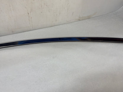 Rh roof top trim - Day's Parts Yard