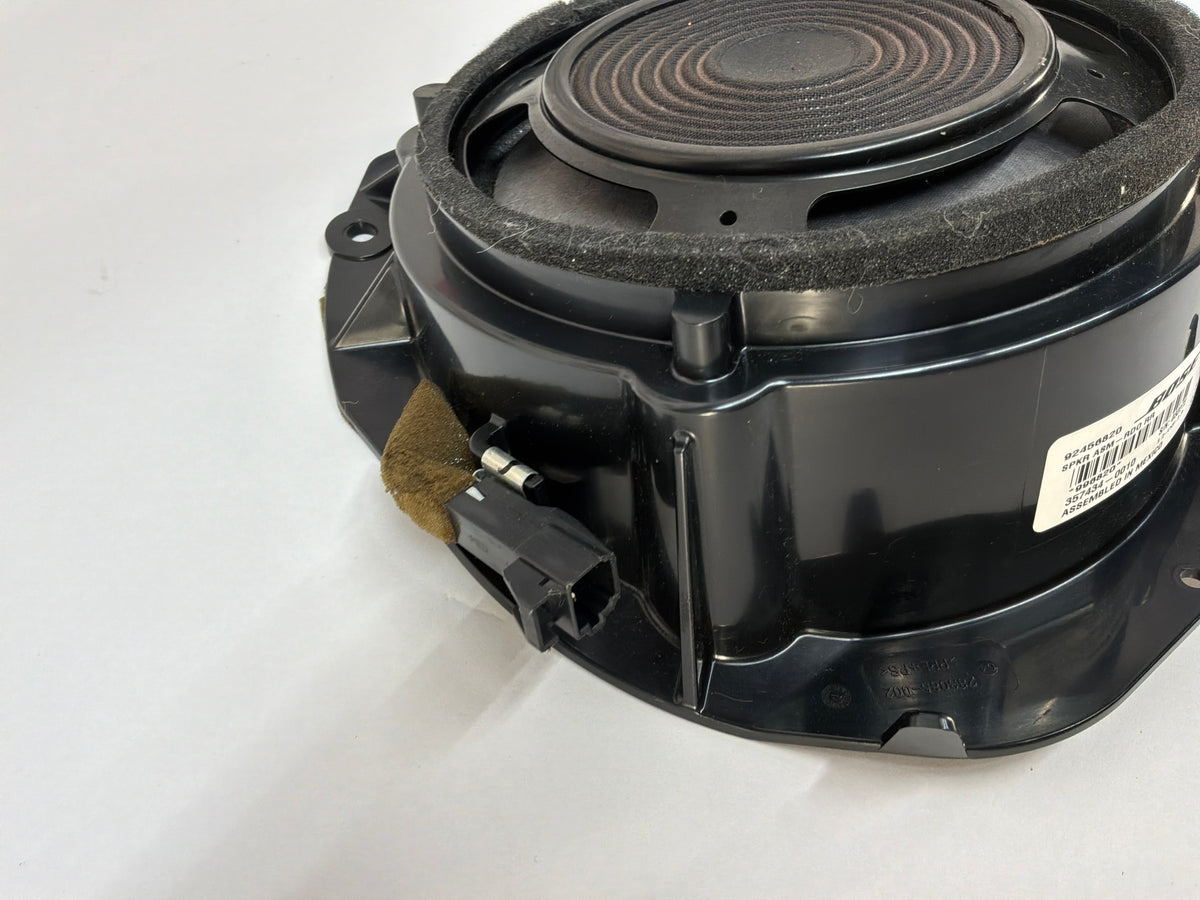 2014 Chevy SS Sedan Bose Package Tray Parcel Shelf Rear Deck Speakers OEM