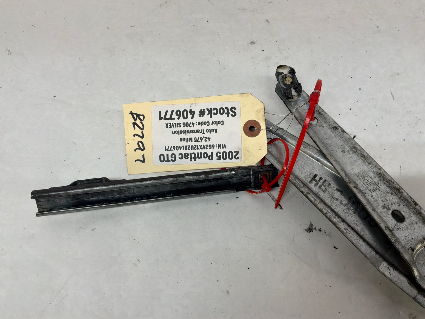 2005 Pontiac GTO RH Passenger Front Window Regulator Motor OEM