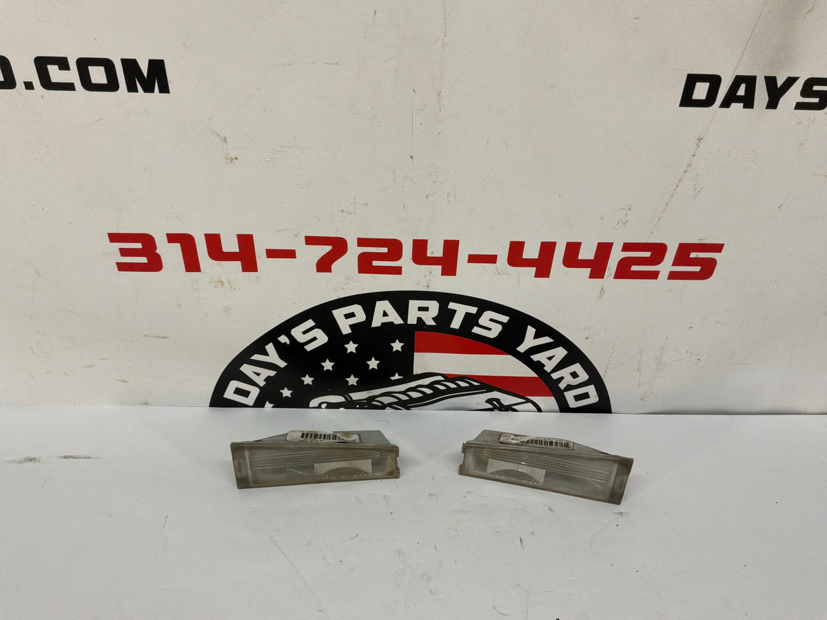 2009 Cadillac CTS-V RH & LH License Plate Tag Light Lamp OEM