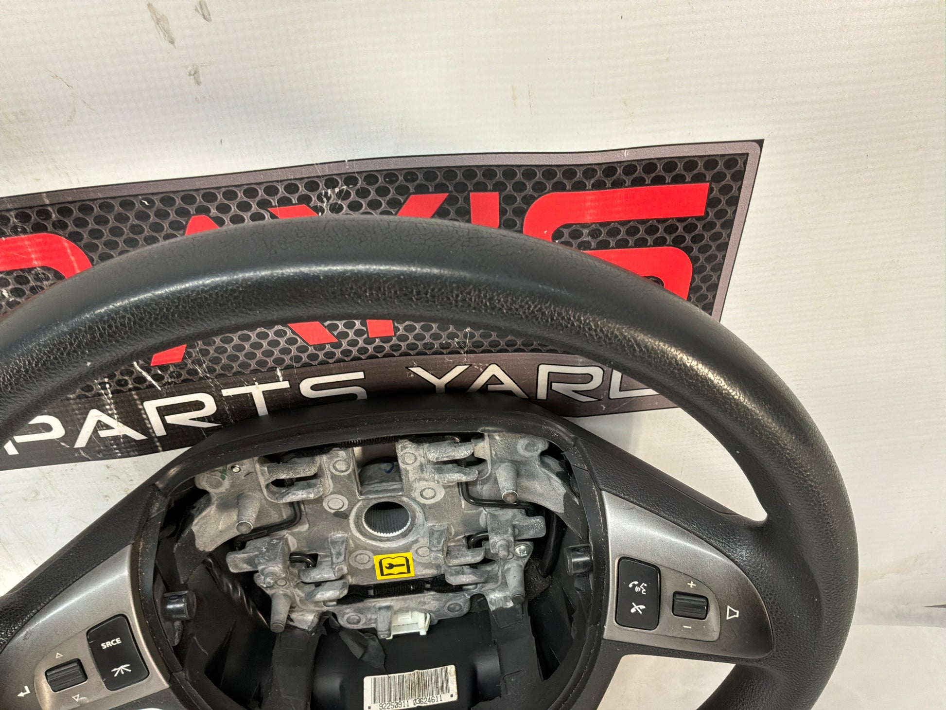Steering wheel - Day's Parts Yard