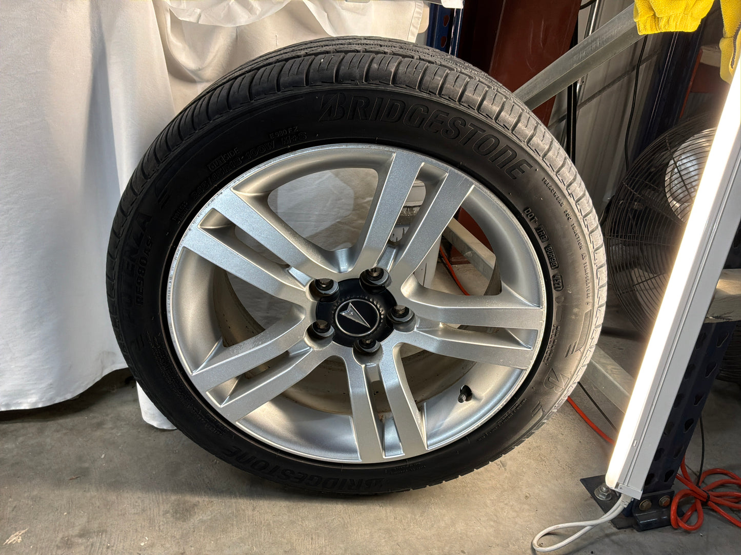 Wheels and tire - Day's Parts Yard