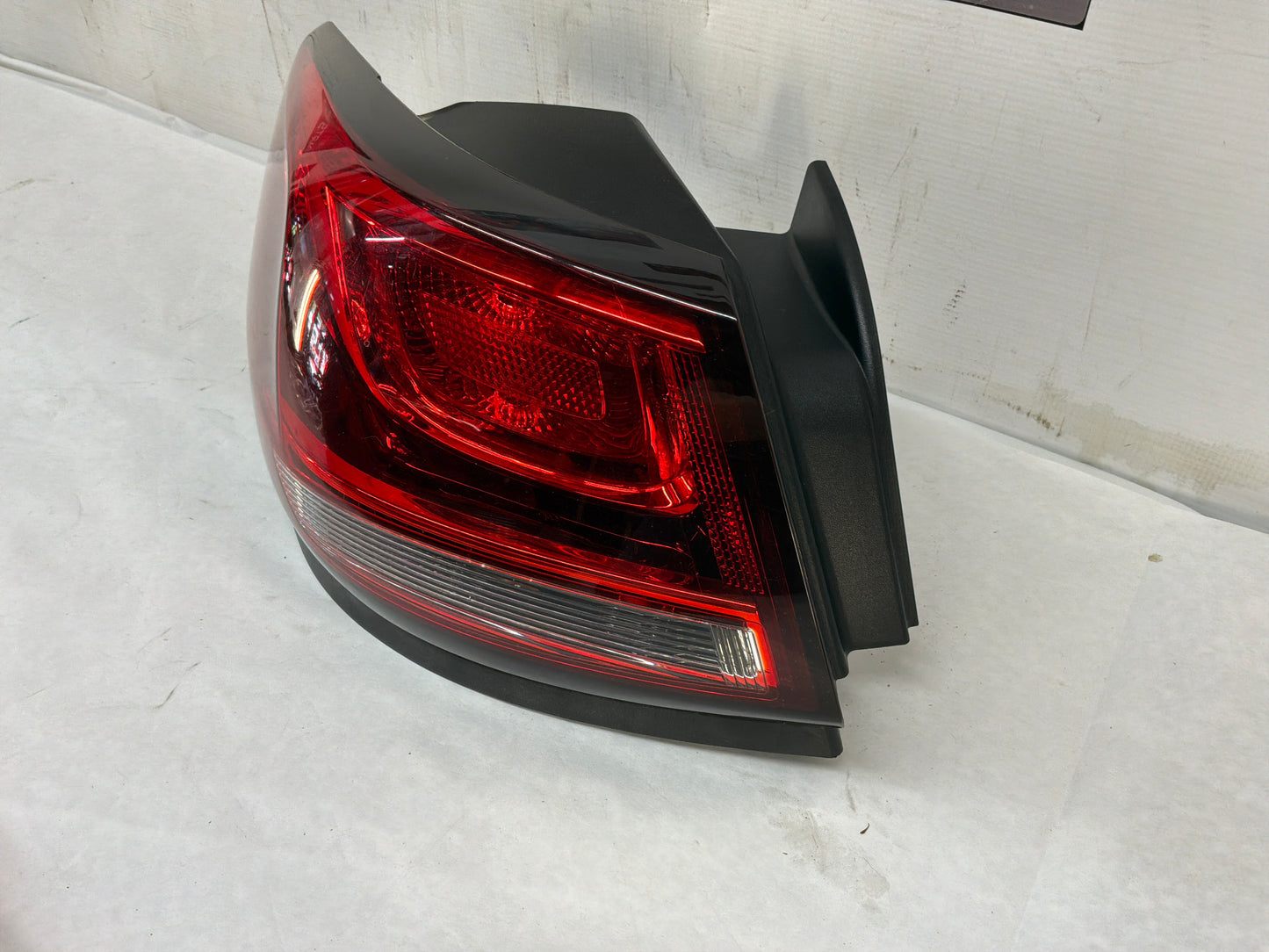 Tail light - Day's Parts Yard