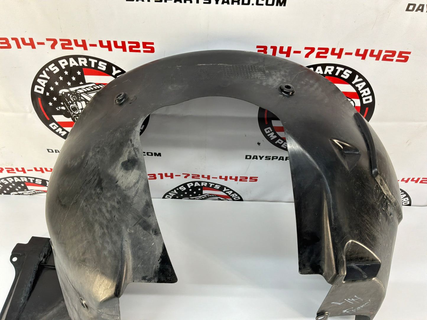 2008 Pontiac G8 GT LH Driver Front Fender Wheel Well Liner House OEM
