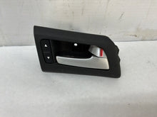 Rh front door handle - Day's Parts Yard