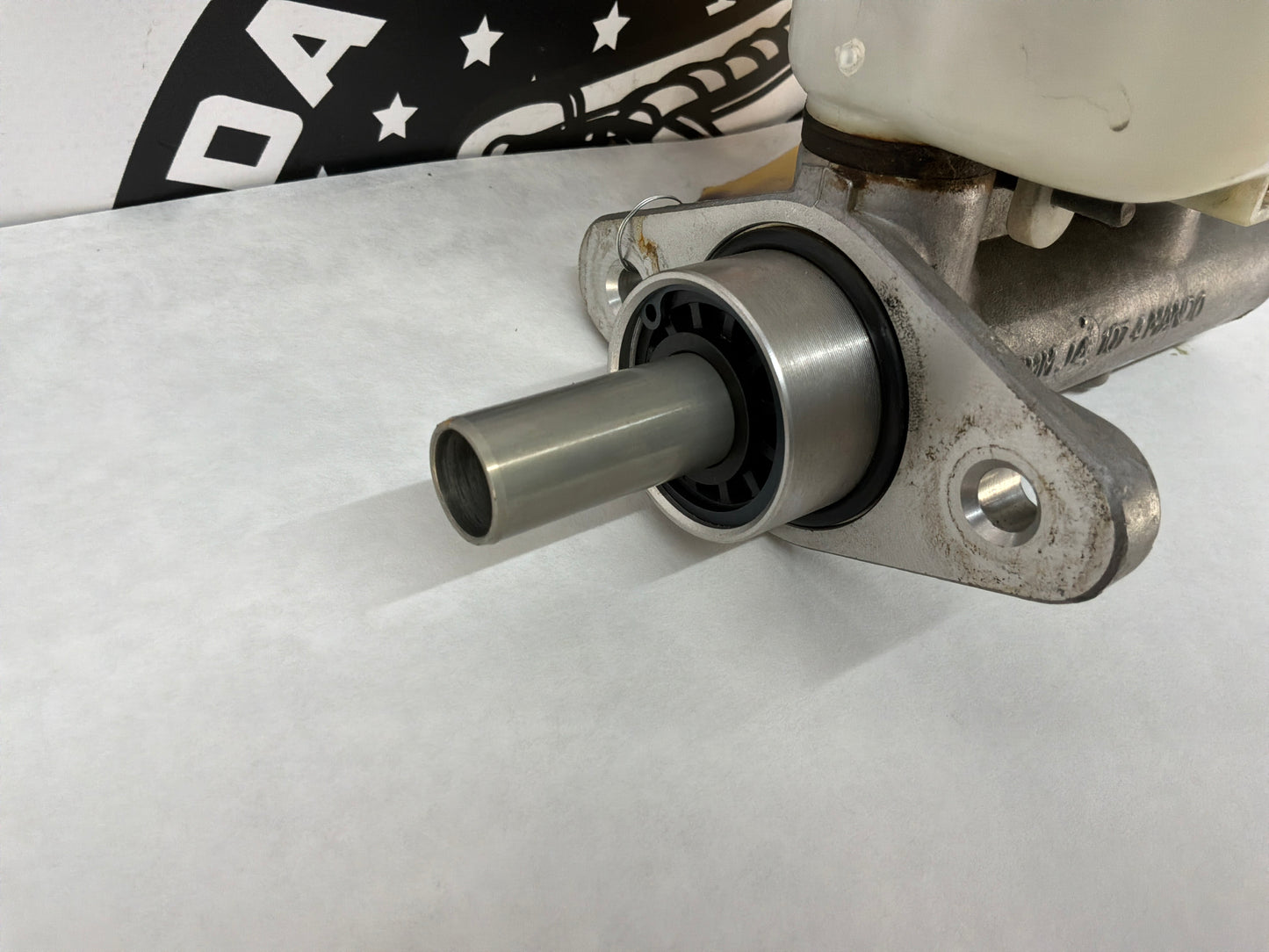 2005 Pontiac GTO Hydraulic Brake Master Cylinder OEM