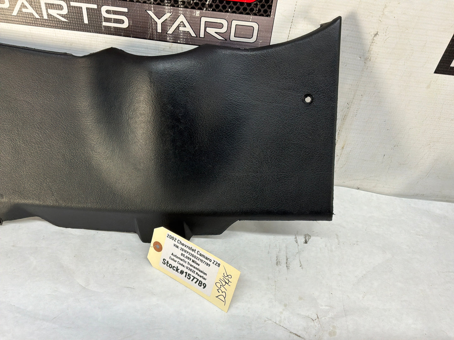Knee bolster - Day's Parts Yard