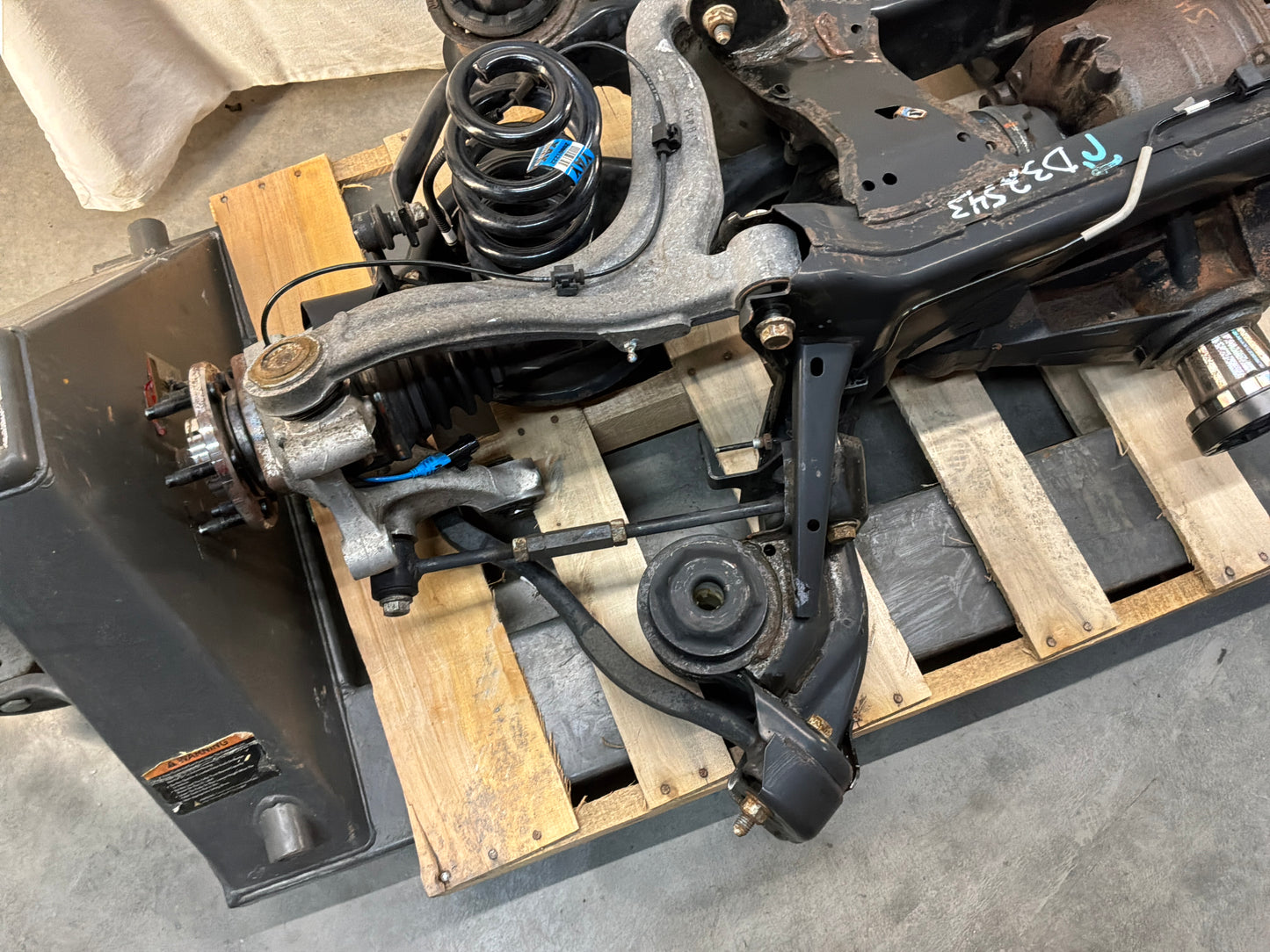 2006 Cadillac CTS-V 3.23 LSD V2 Rear End Differential Cradle Setup One Piece Driveshaft OEM