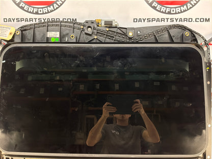 2014 Chevy SS Sedan Complete Sunroof Sun Moon Roof Assembly OEM