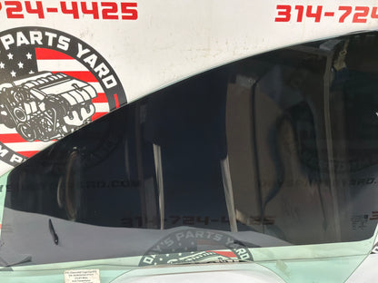 2014 Chevy SS Sedan RH Passenger Front Door Window Glass OEM