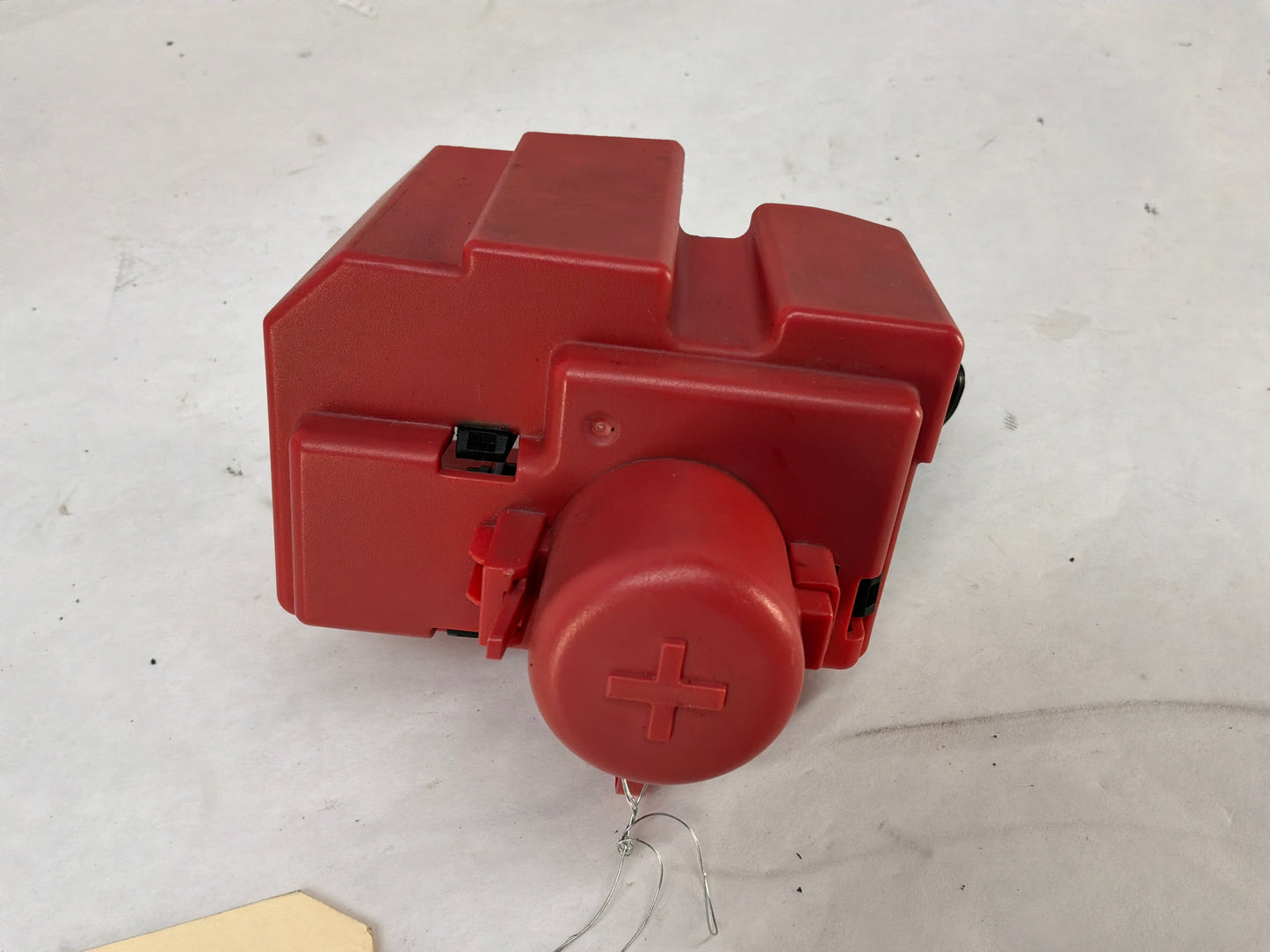 2016 Chevy Caprice PPV Positive Battery Jump Start Positive Post Terminal Fuse Cover OEM