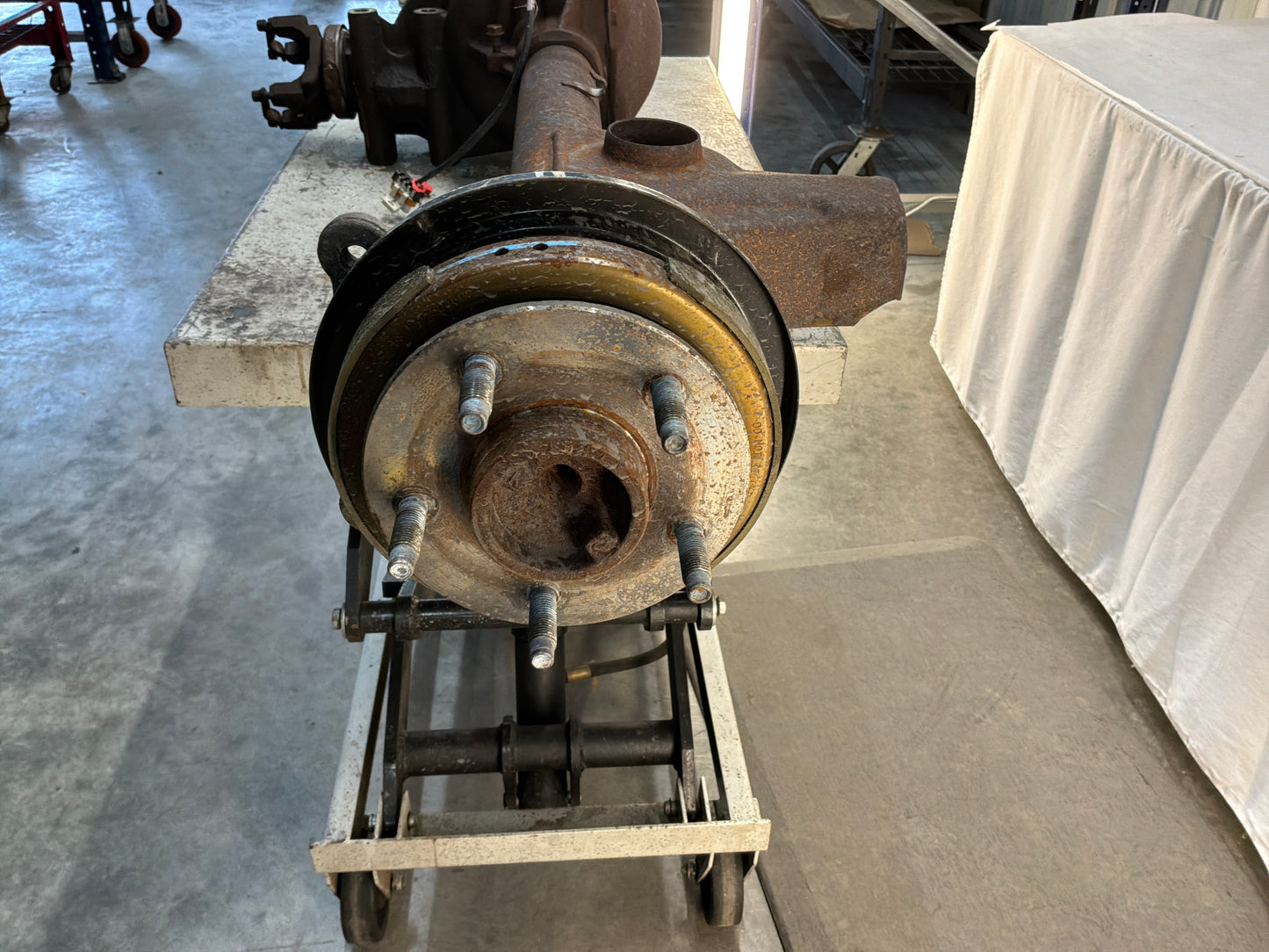 Rear differential - Day's Parts Yard