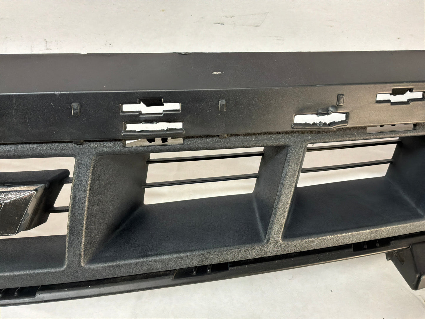 2015 Chevy Camaro SS 1LE Front Bumper Fascia Upper Plastic Grille OEM