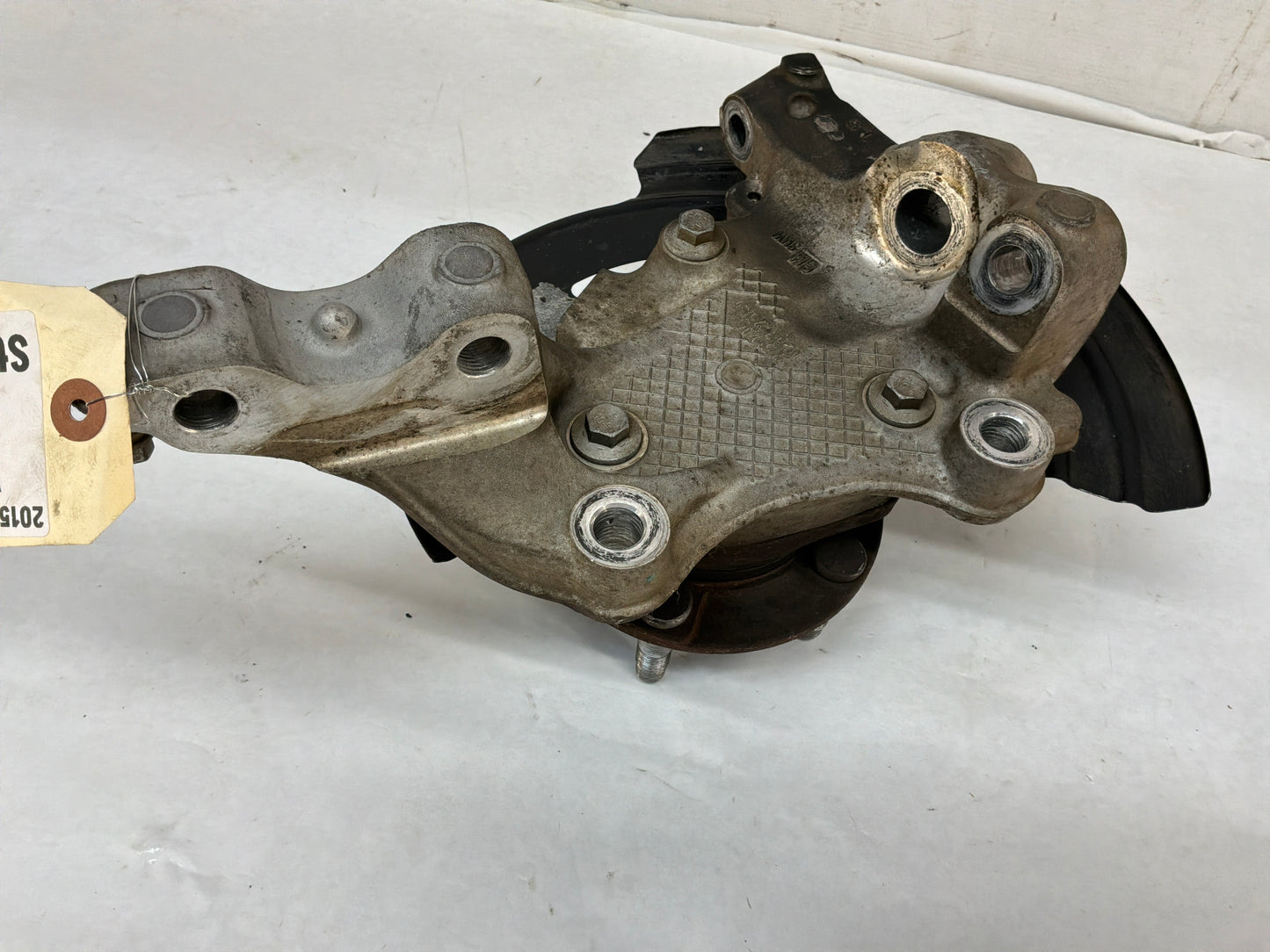 2015 Chevy SS Sedan RH Passenger Front Suspension Spindle Knuckle Hub Assembly OEM