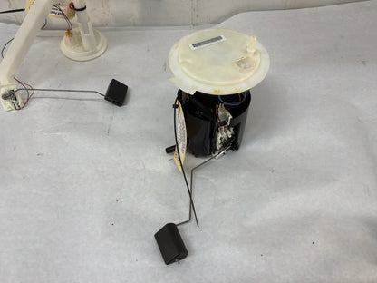 2008 Pontiac G8 GT Gas Fuel Pump Level Sending Unit Assembly OEM