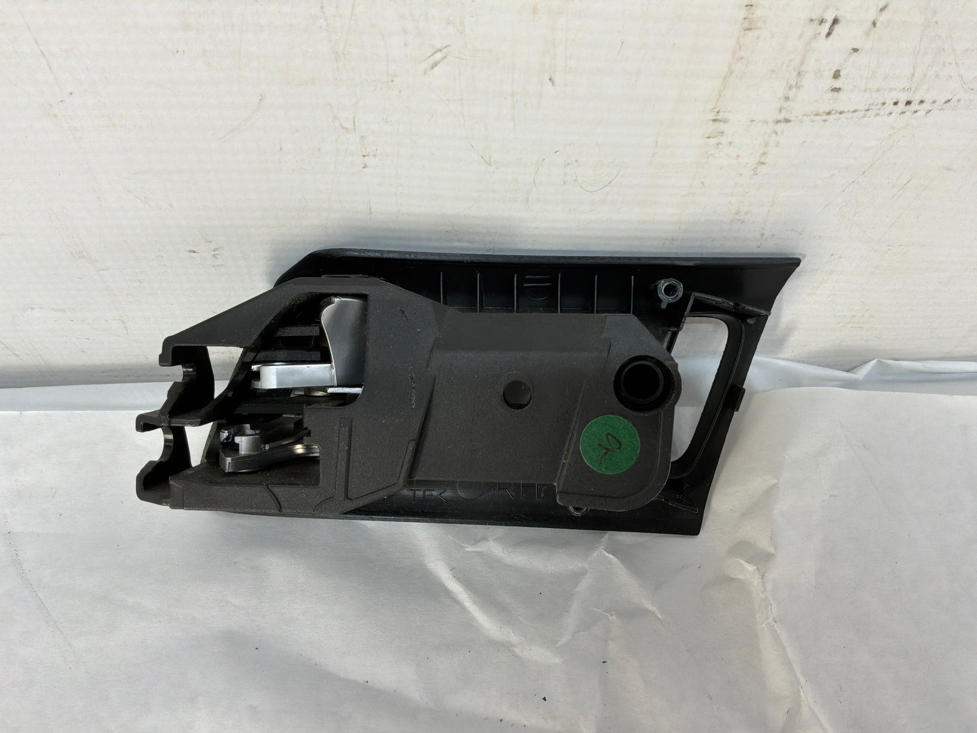 Rear rh door handle - Day's Parts Yard