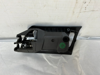 Rear rh door handle - Day's Parts Yard