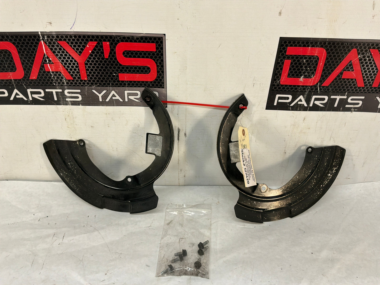 Dust shield - Day's Parts Yard