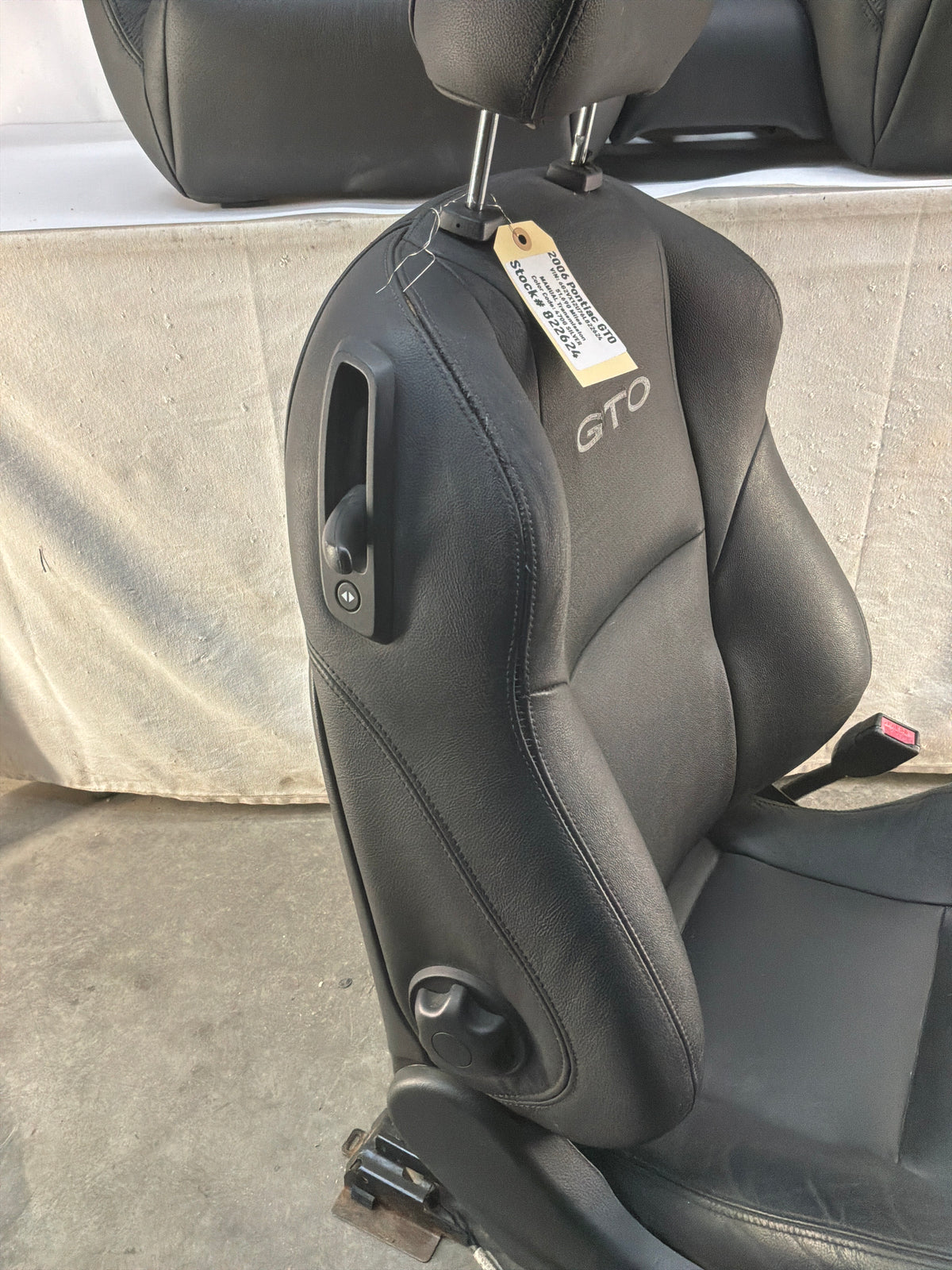 2006 Pontiac GTO Black Leather Front and Rear Seats Set OEM